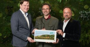 JTI finanziert 1.000 m2 Wald für Wien